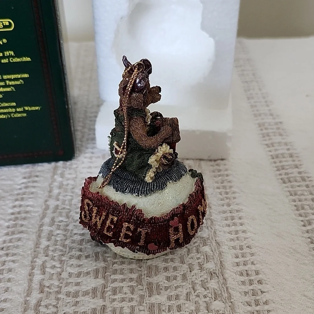 Boyds Bear christmas ornaments Home Swet Home bear with bow.